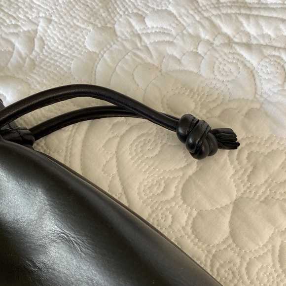 Clare V. Grand Henri large drawstring leather bag - Picture 4 of 16